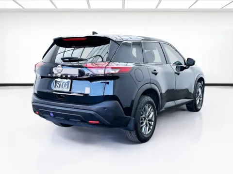 More photos of 2021 Nissan Rogue S at STG Bellflower, CA