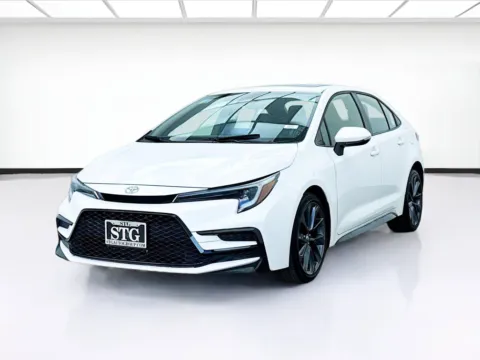 White 2023 Toyota Corolla SE PREMIUM PACKAGE for sale in Bellflower, CA
