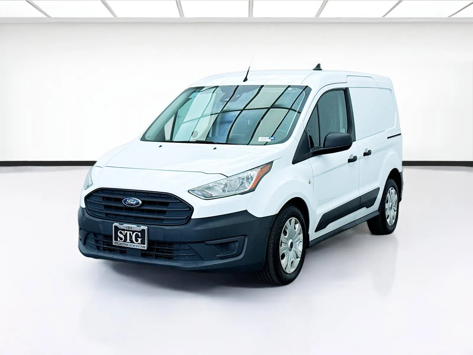 White 2019 Ford Transit Connect Van XL for sale in Bellflower, CA