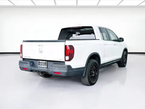 More photos of 2019 Honda Ridgeline RTL at STG Bellflower, CA