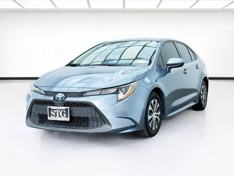 Gray 2022 Toyota Corolla LE for sale in Bellflower, CA