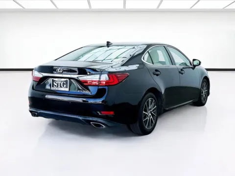 More photos of 2016 Lexus ES 350 at STG Bellflower, CA