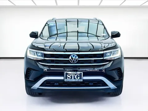 Photos of 2021 Volkswagen Atlas Cross Sport 2.0T SE w/Technology for sale in Bellflower, CA at STG Bellflower