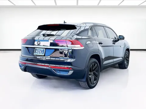 More photos of 2021 Volkswagen Atlas Cross Sport 2.0T SE w/Technology at STG Bellflower, CA