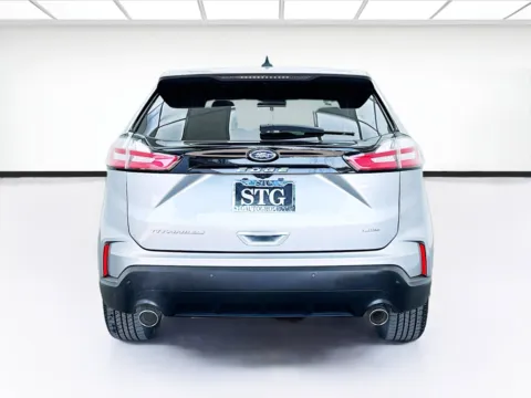 More photos of 2022 Ford Edge Titanium at STG Bellflower, CA