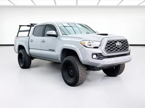 Another view of 2020 Toyota Tacoma TRD Sport V6 for sale in Bellflower, CA at STG Bellflower