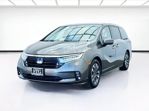 Gray 2022 Honda Odyssey EX-L for sale in Bellflower, CA