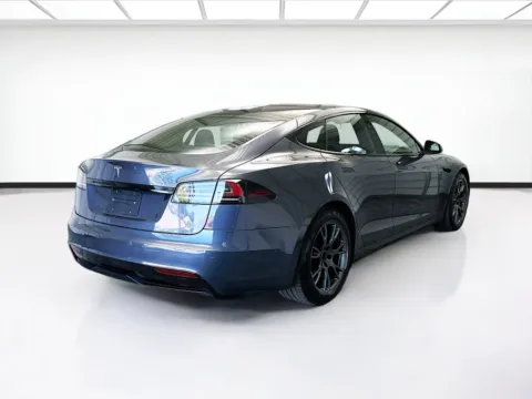 More photos of 2022 Tesla Model S at STG Bellflower, CA