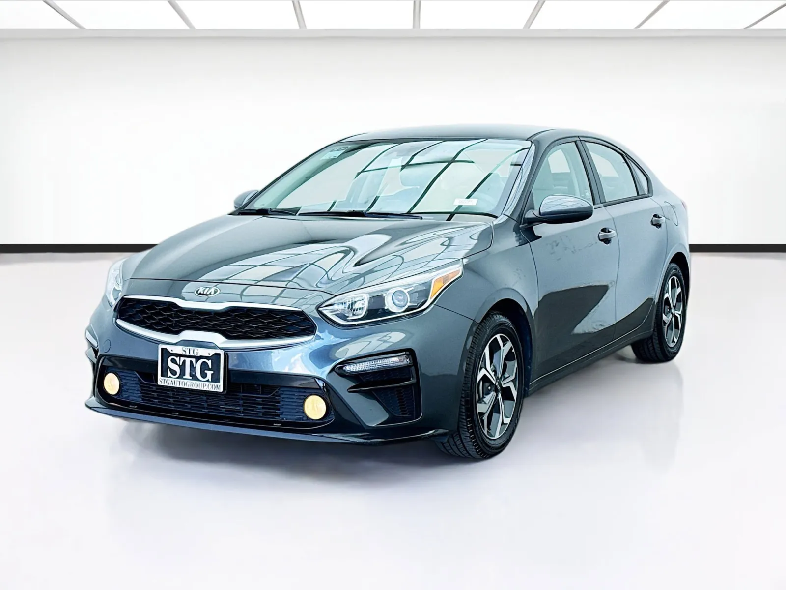 Gray 2021 Kia Forte LXS for sale in Bellflower, CA