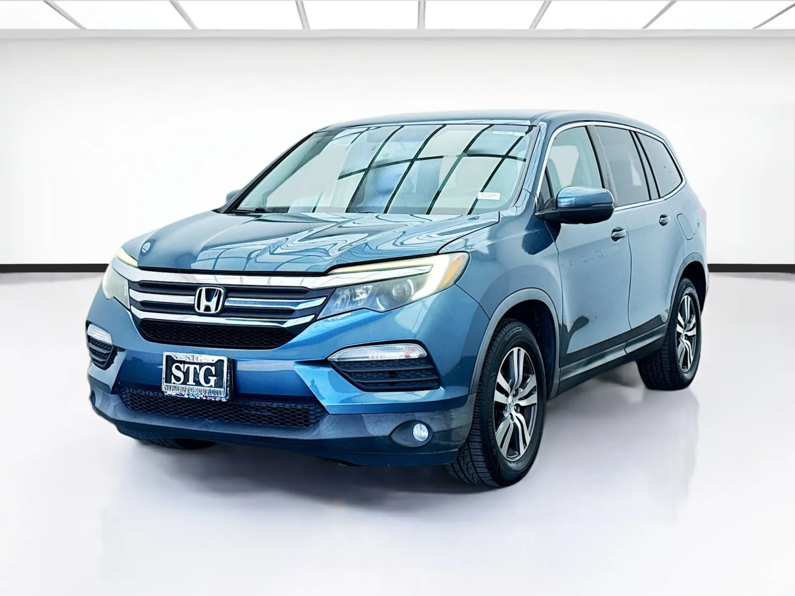 Blue 2016 Honda Pilot EX for sale in Bellflower, CA