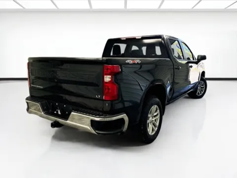 More photos of 2021 Chevrolet Silverado 1500 LT at STG Bellflower, CA