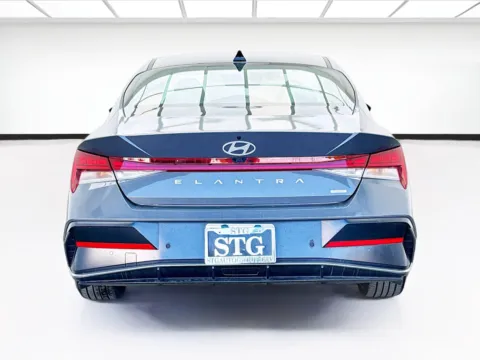 More photos of 2024 Hyundai Elantra Hybrid Limited at STG Bellflower, CA