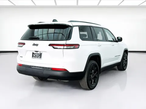 More photos of 2024 Jeep Grand Cherokee L Altitude at STG Bellflower, CA