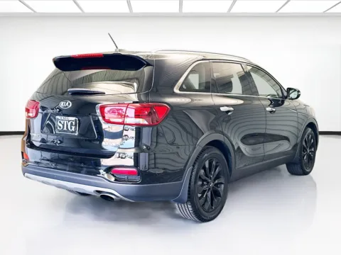 More photos of 2020 Kia Sorento EX at STG Bellflower, CA