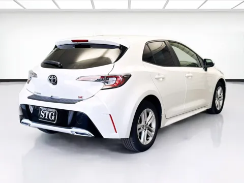More photos of 2020 Toyota Corolla Hatchback SE at STG Bellflower, CA