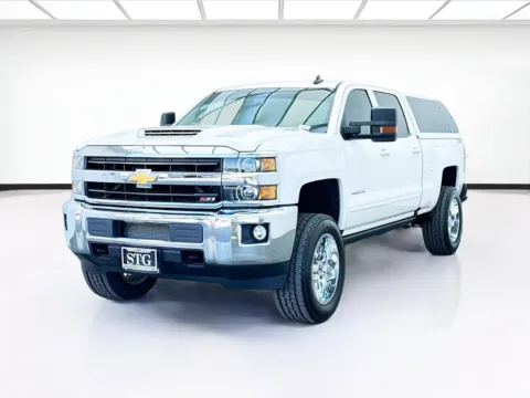White 2019 Chevrolet Silverado 2500HD LT for sale in Bellflower, CA