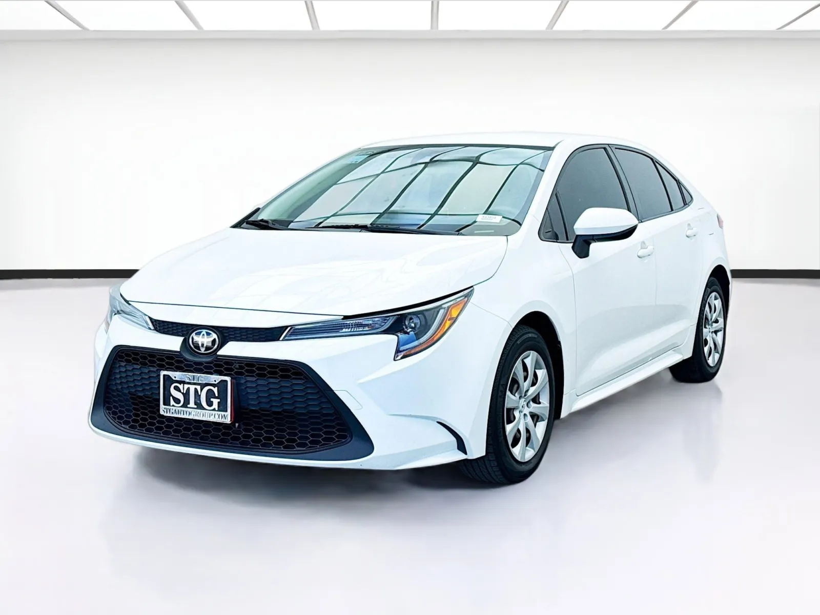 Green 2021 Toyota Corolla LE for sale in Bellflower, CA