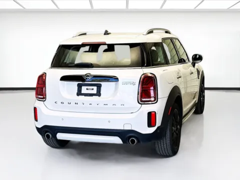 More photos of 2024 MINI Countryman Signature at STG Bellflower, CA