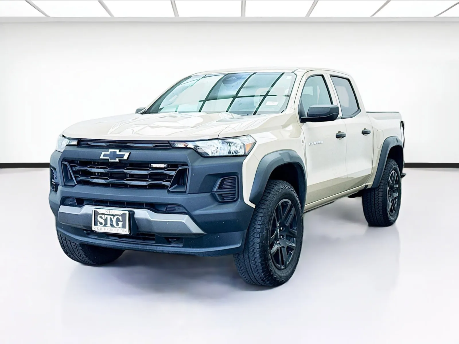 Beige 2024 Chevrolet Colorado Trail Boss for sale in Bellflower, CA