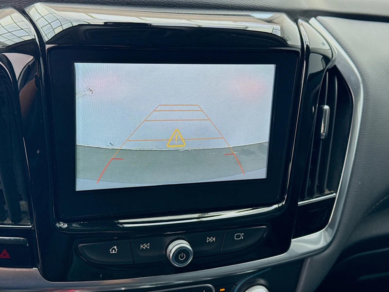 2019 Chevrolet Traverse 3LT photo 4