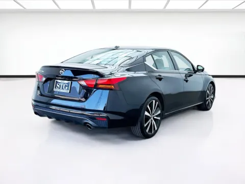 More photos of 2022 Nissan Altima 2.5 SR at STG Bellflower, CA