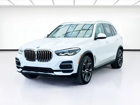 White 2022 BMW X5 sDrive40i for sale in Bellflower, CA
