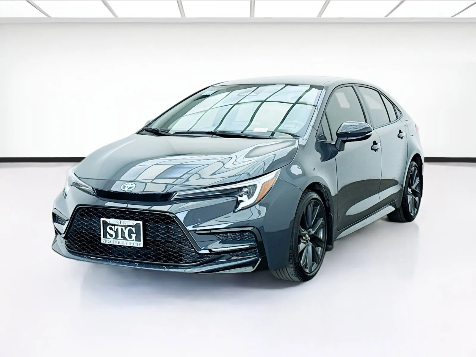 Black 2023 Toyota Corolla SE for sale in Bellflower, CA