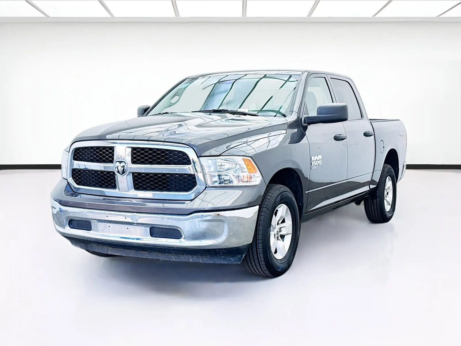 Gray 2022 Ram 1500 Classic SLT for sale in Bellflower, CA