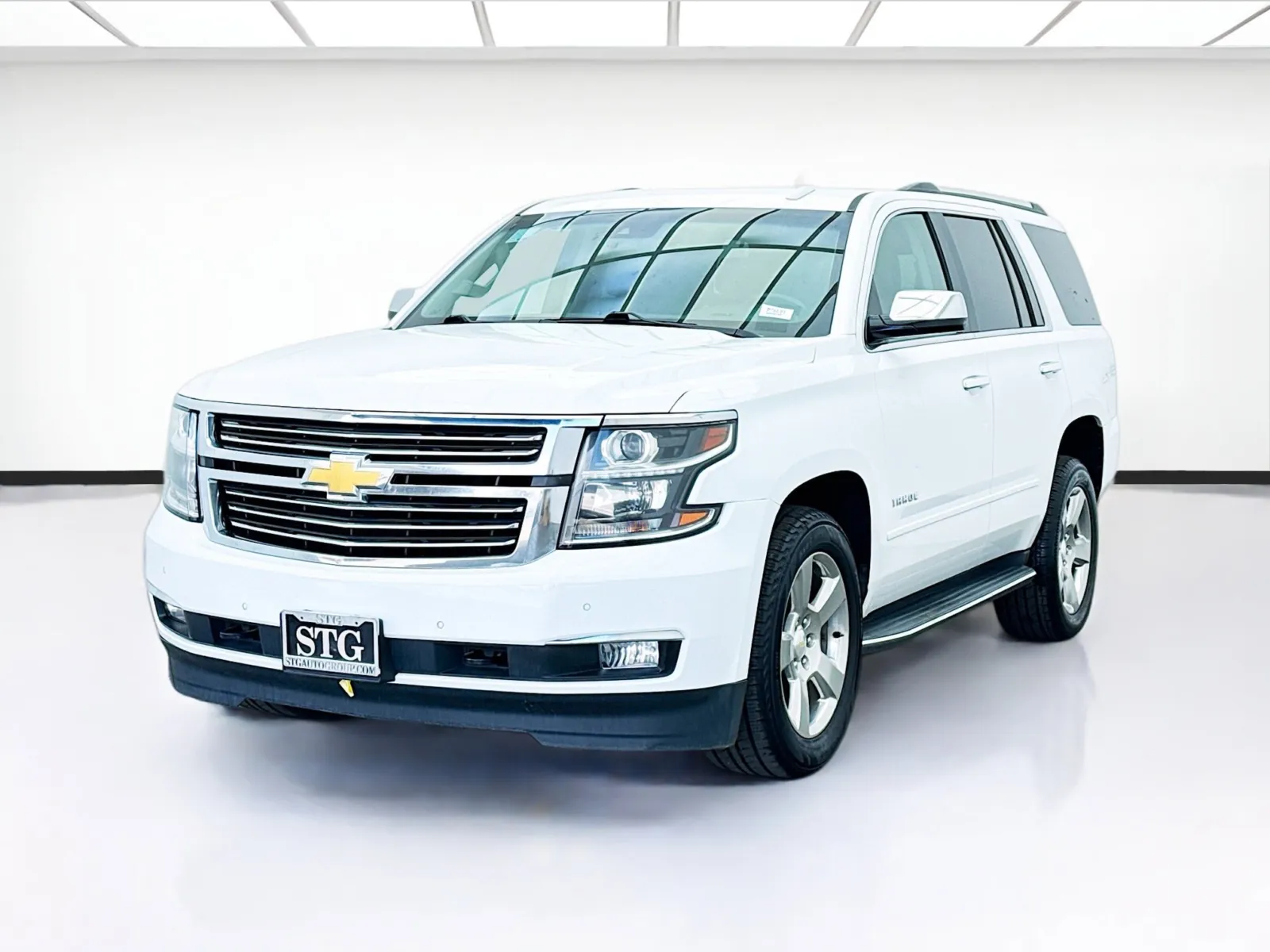 White 2019 Chevrolet Tahoe Premier for sale in Bellflower, CA