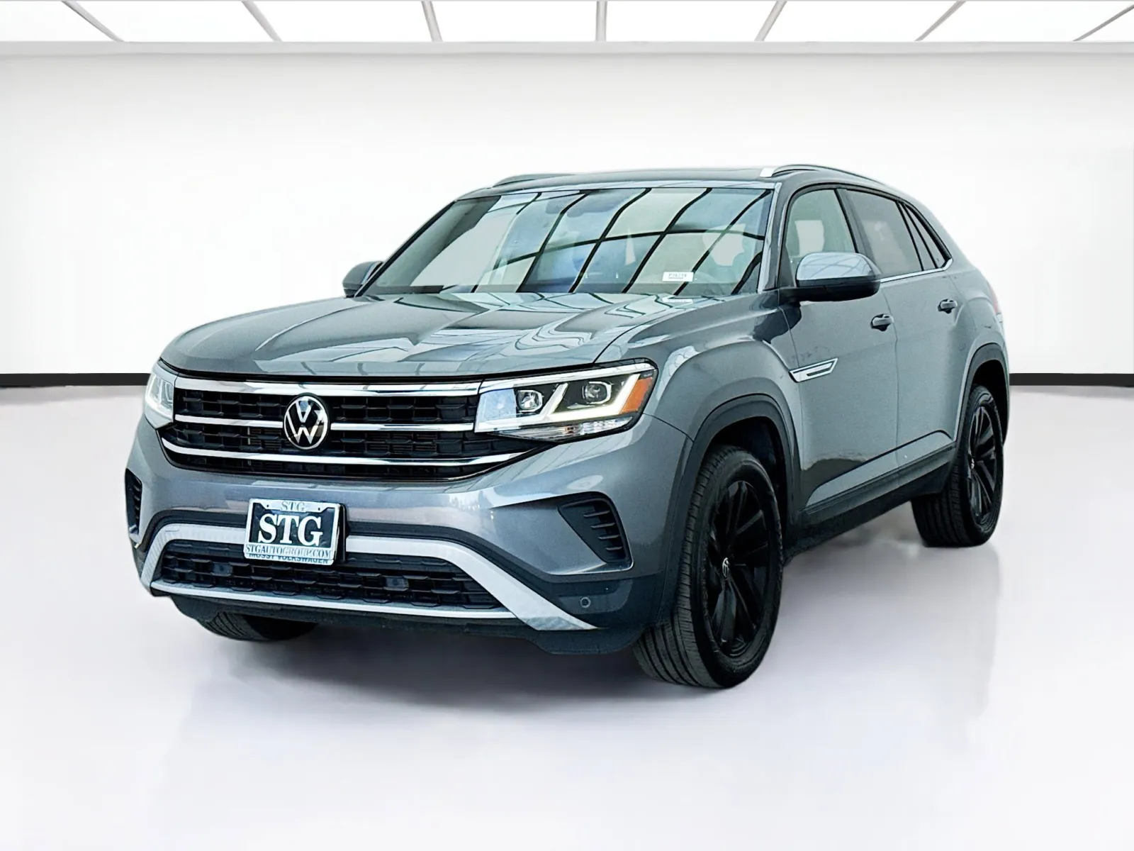 Gray 2023 Volkswagen Atlas Cross Sport 3.6L V6 SE w/Technology for sale in Bellflower, CA