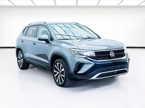 Another view of 2024 Volkswagen Taos 1.5T SE for sale in Bellflower, CA at STG Bellflower
