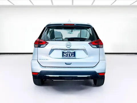 More photos of 2019 Nissan Rogue S at STG Bellflower, CA