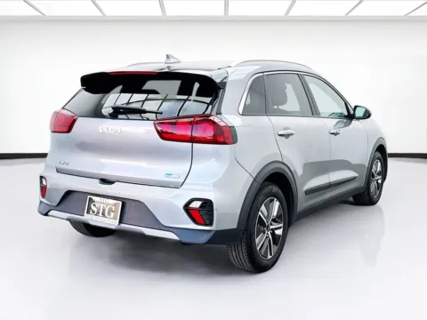 More photos of 2022 Kia Niro Plug-In Hybrid LXS at STG Bellflower, CA