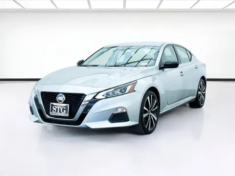 Silver 2022 Nissan Altima 2.5 SR for sale in Bellflower, CA