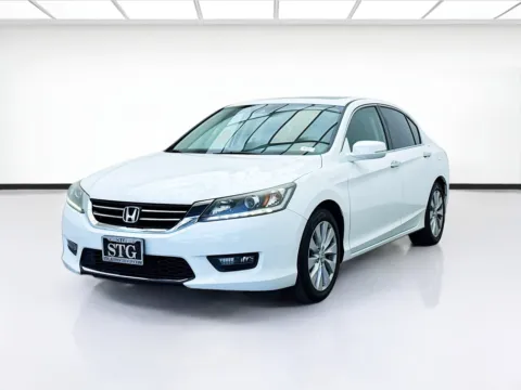 Silver 2015 Honda Accord Sedan EX-L for sale in Bellflower, CA