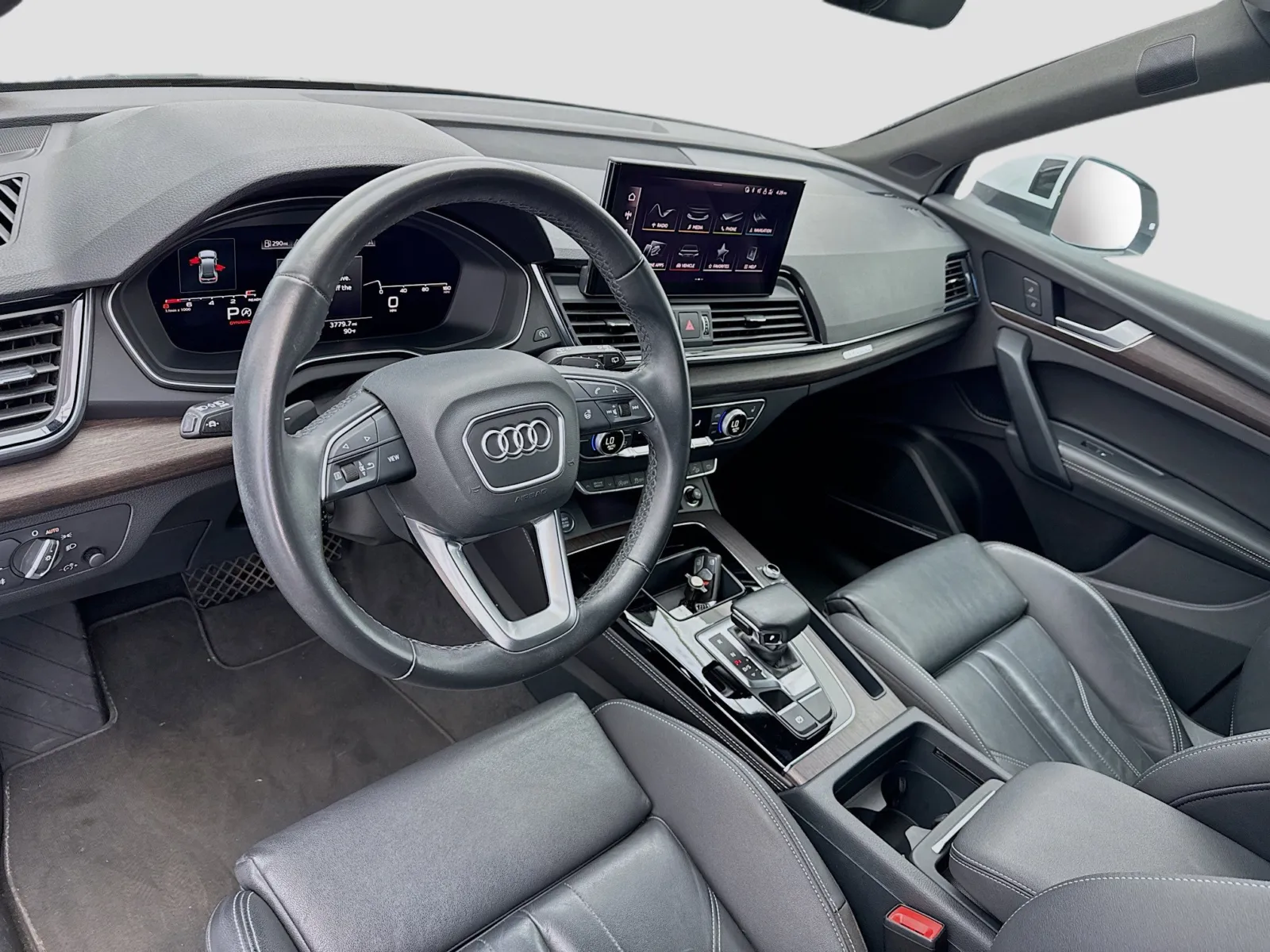 2022 Audi Q5 Sportback 45 S line Premium photo 3
