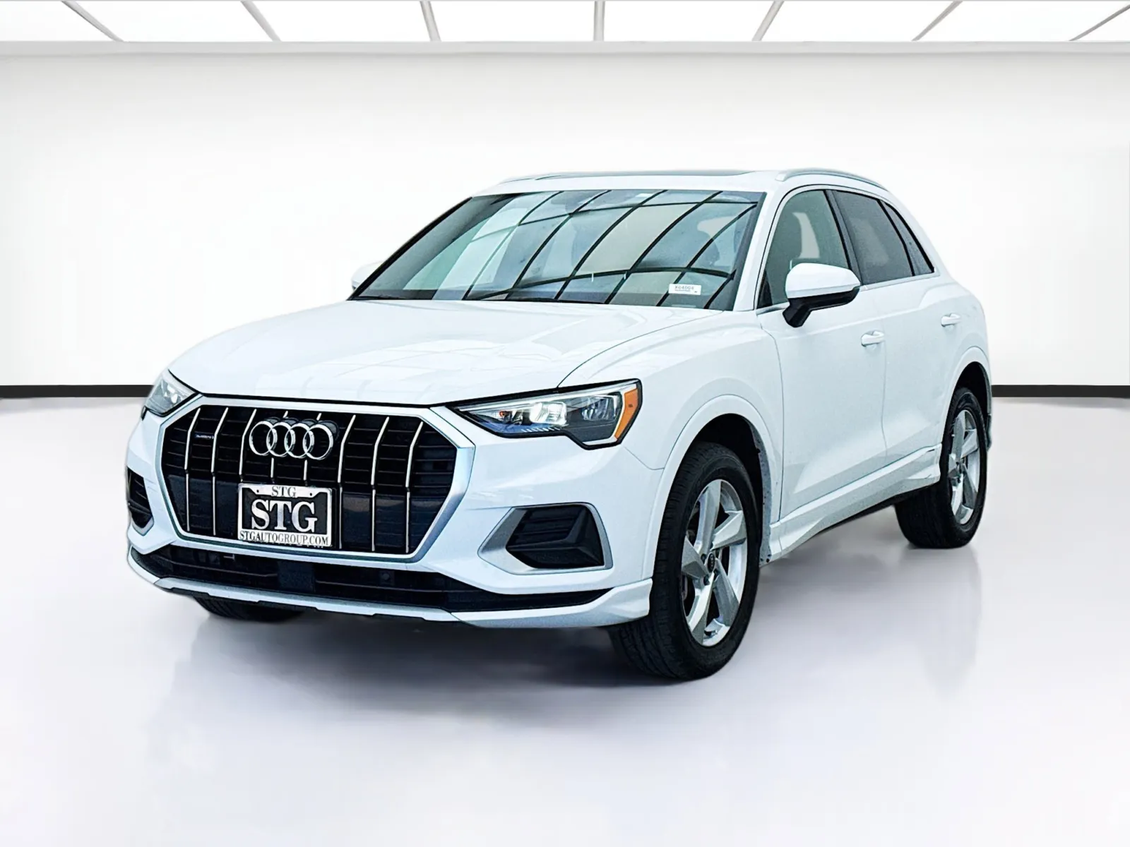 White 2021 Audi Q3 Premium quattro for sale in Bellflower, CA
