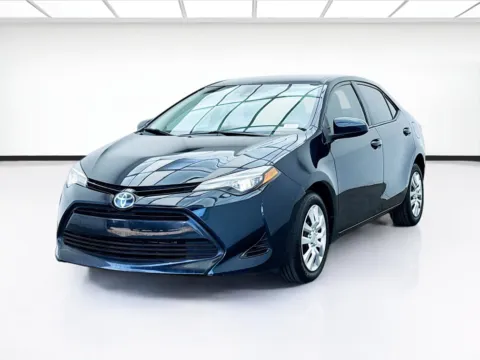 Green 2017 Toyota Corolla LE for sale in Bellflower, CA