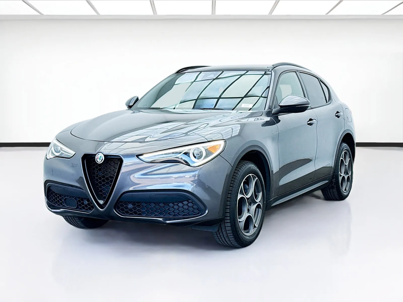 Gray 2022 Alfa Romeo Stelvio Sprint for sale in Bellflower, CA