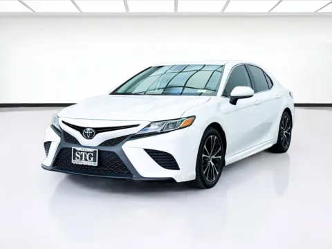 White 2020 Toyota Camry for sale in Bellflower, CA