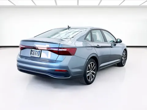 More photos of 2025 Volkswagen Jetta 1.5T SE at STG Bellflower, CA