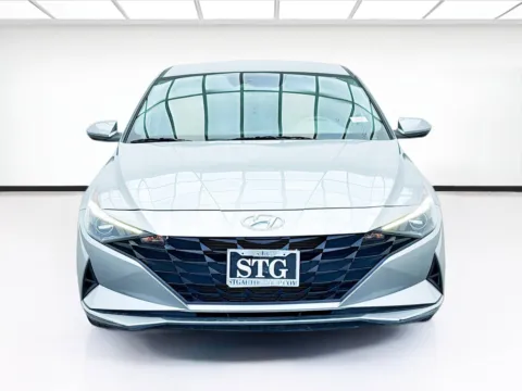 Photos of 2022 Hyundai Elantra SE for sale in Bellflower, CA at STG Bellflower