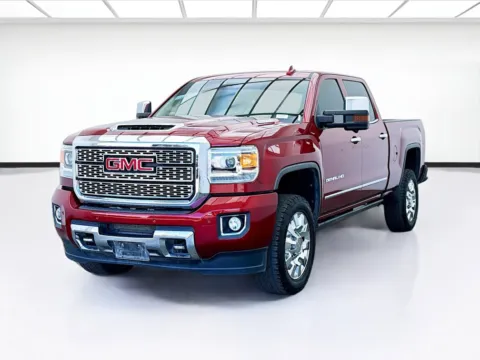 Red 2019 GMC Sierra 2500HD Denali for sale in Bellflower, CA
