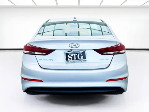 More photos of 2017 Hyundai Elantra Limited at STG Bellflower, CA