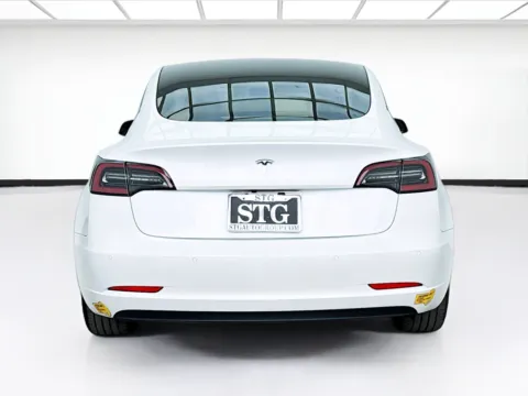 More photos of 2021 Tesla Model 3 Standard Range Plus at STG Bellflower, CA
