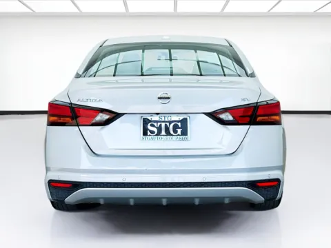 More photos of 2022 Nissan Altima 2.5 SV at STG Bellflower, CA