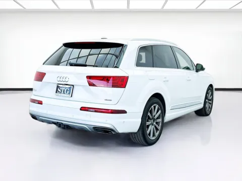More photos of 2019 Audi Q7 55 Premium quattro at STG Bellflower, CA