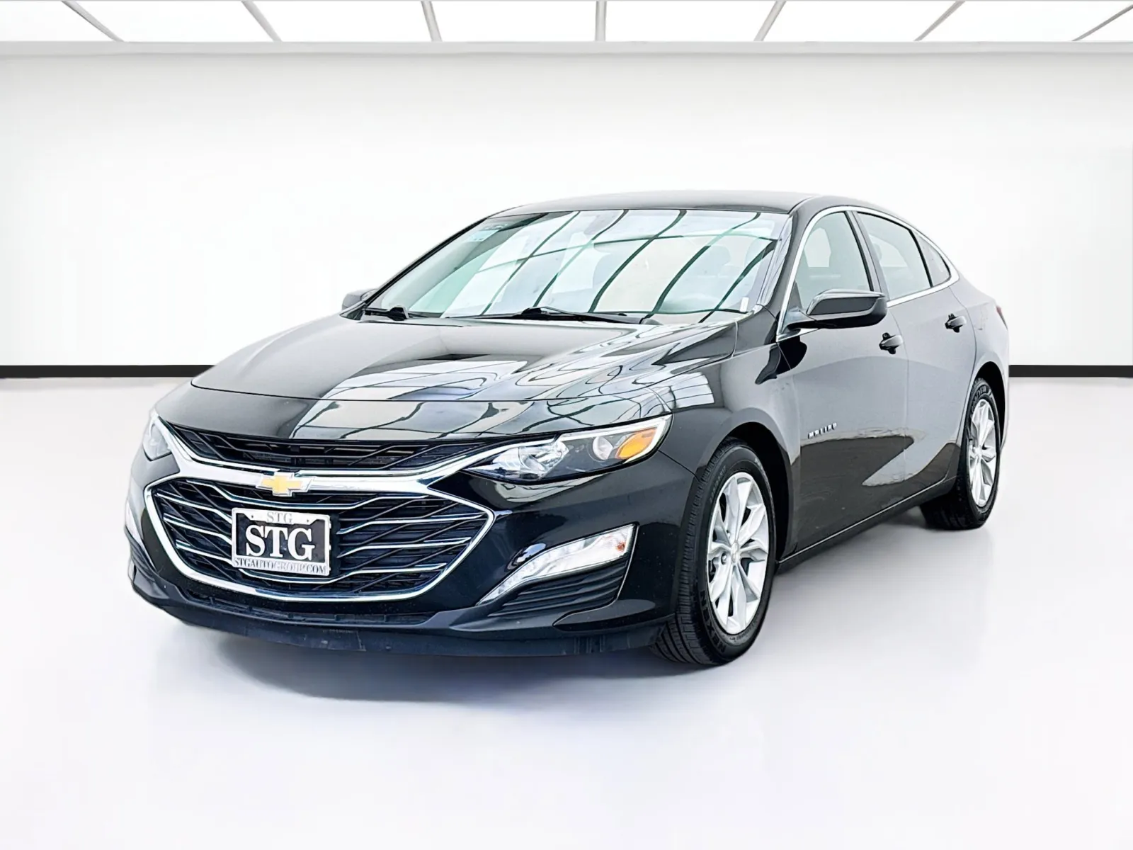 Black 2021 Chevrolet Malibu LT for sale in Bellflower, CA