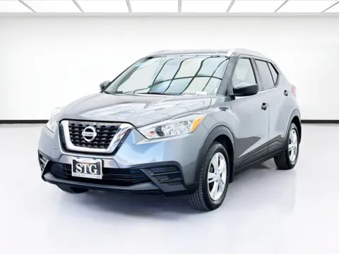 Gray 2019 Nissan Kicks S for sale in Bellflower, CA