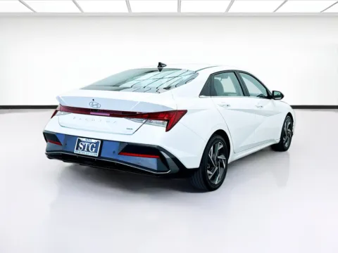 More photos of 2024 Hyundai Elantra Hybrid Limited at STG Bellflower, CA